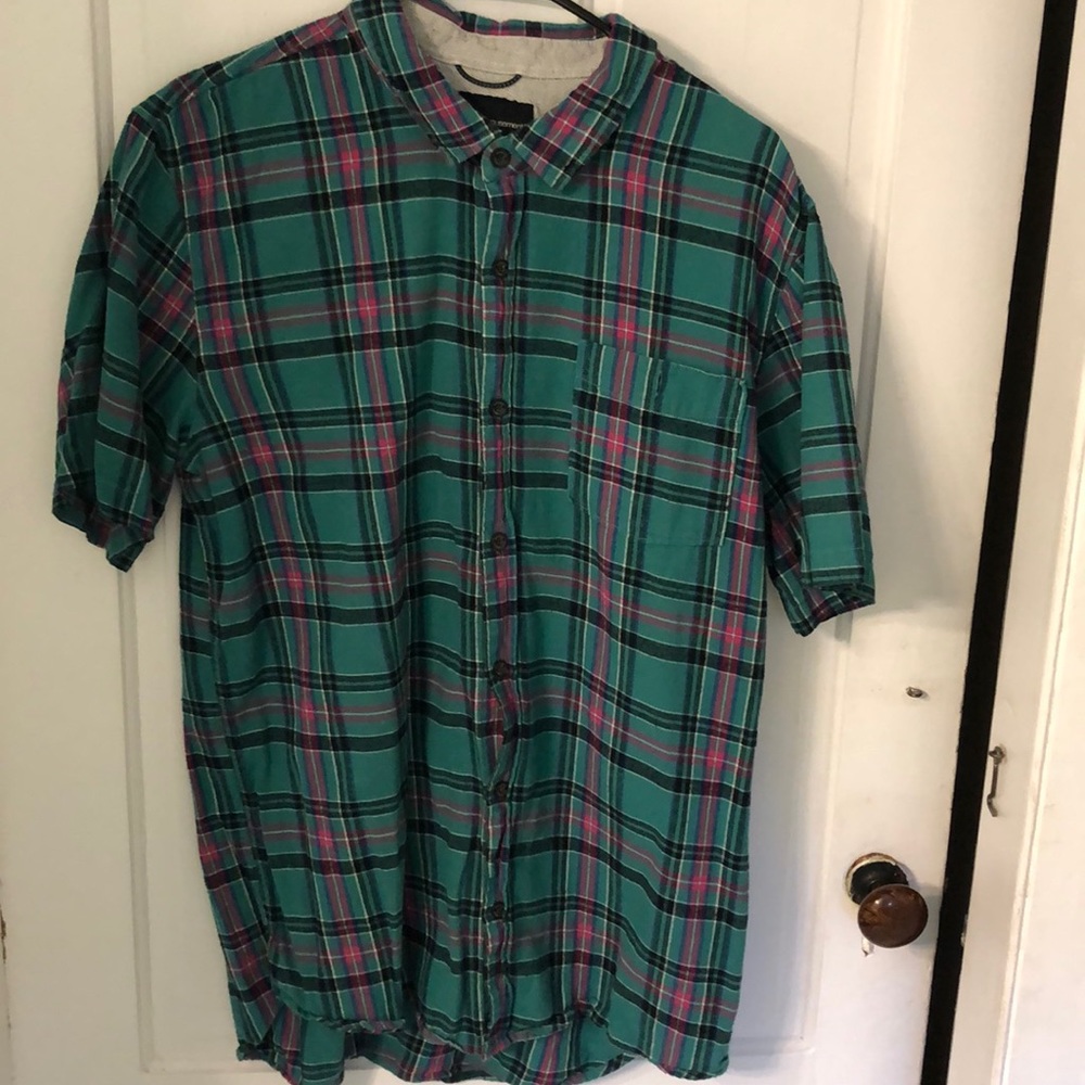 Short sleeve button down flannel shirt